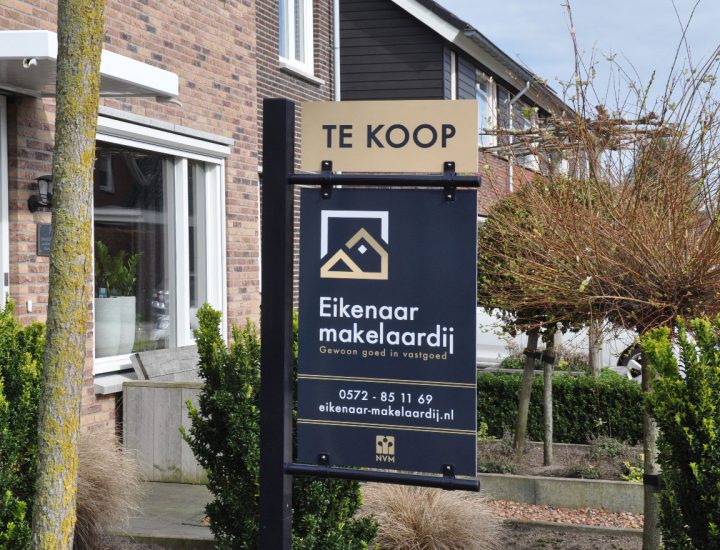 Eikenaar Makelaardij Bord